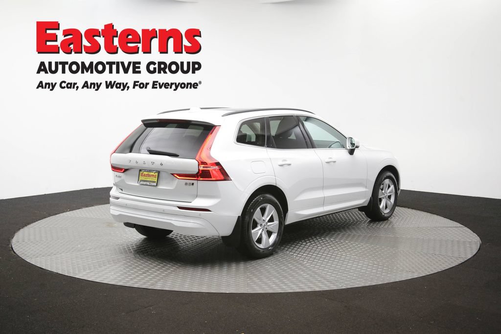 Used 2022 Volvo XC60 B5 Momentum AWD/4WD image 45
