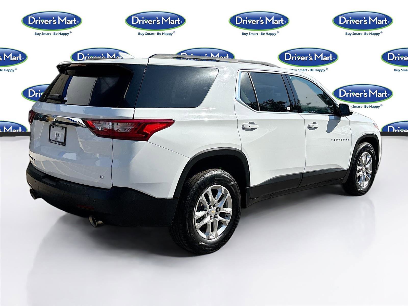 Used 2020 Chevrolet Traverse LT w/ Driver Confidence II Package image 8