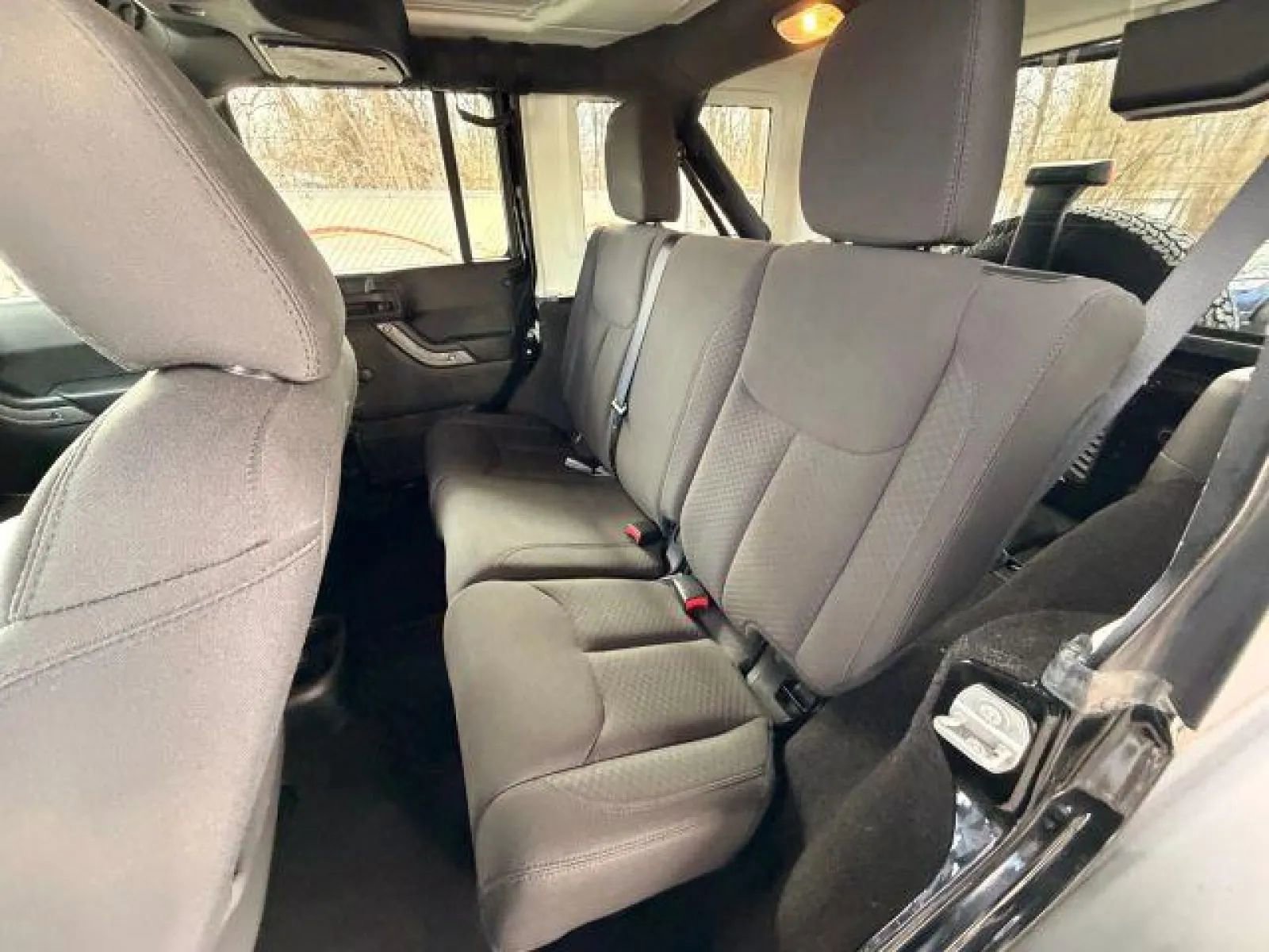 Used 2016 Jeep Wrangler Unlimited Sport w/ Connectivity Group image 14