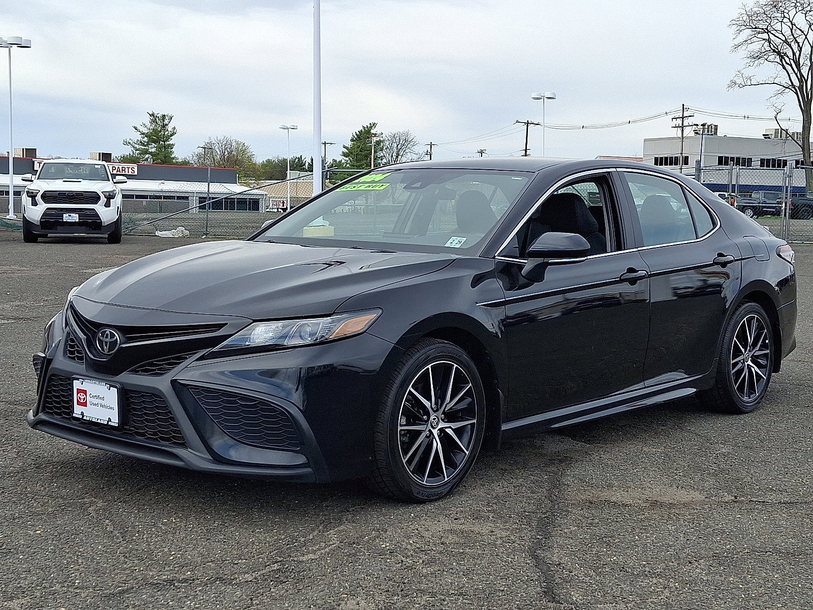 Certified 2024 Toyota Camry SE w/ Cold Weather Package AWD/4WD image 3