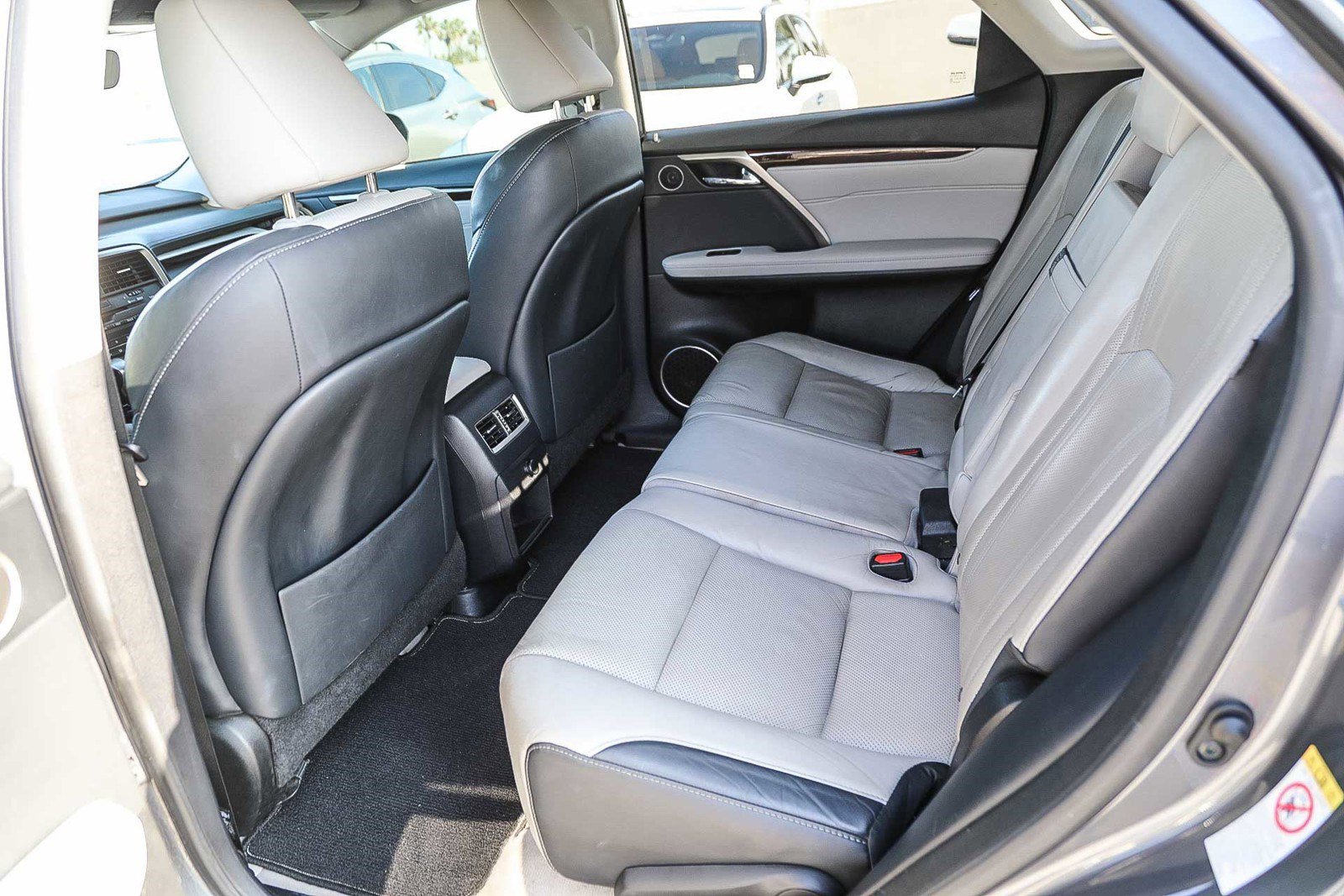 Used 2018 Lexus RX 350 FWD image 18