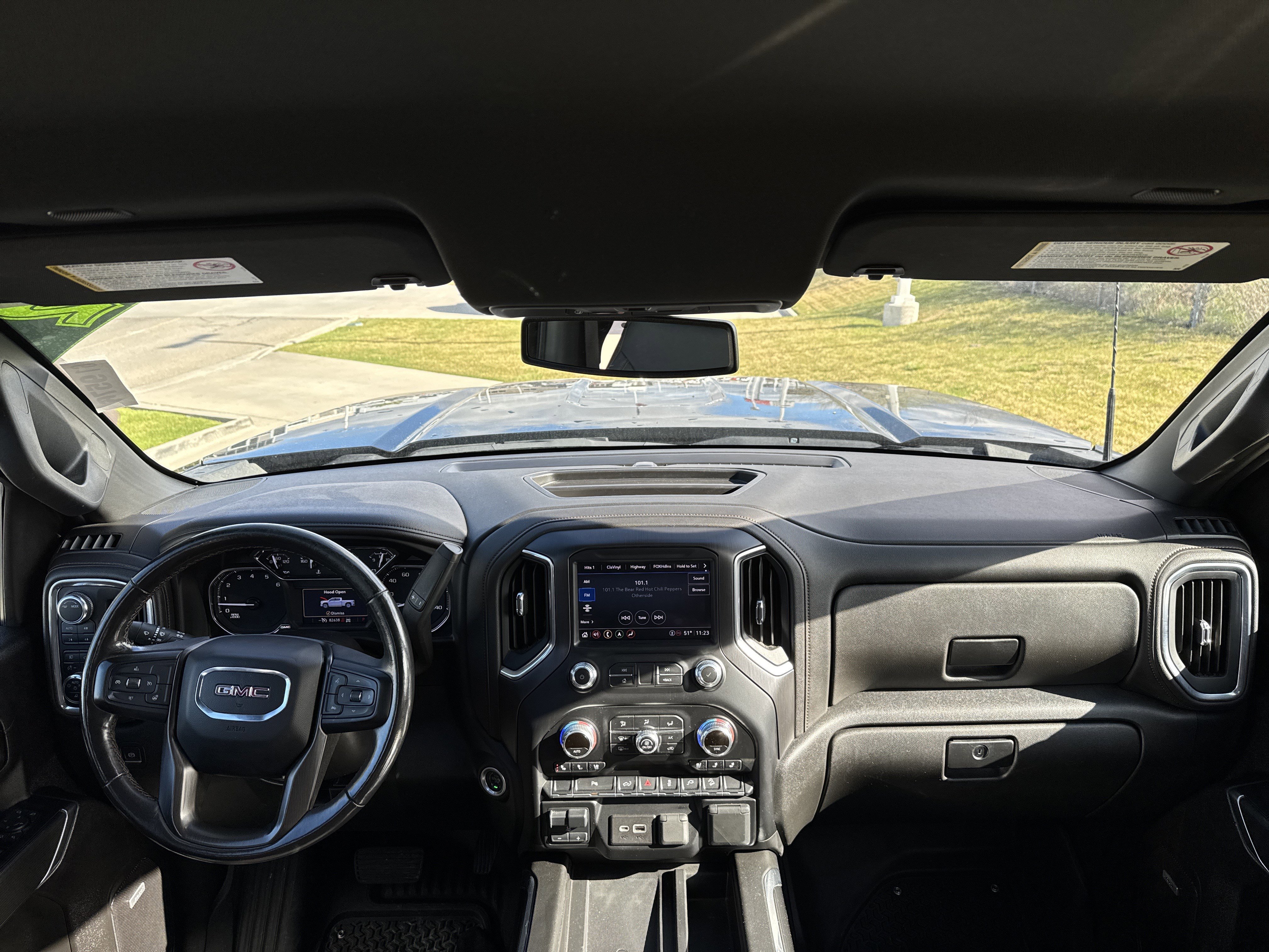 Used 2022 GMC Sierra 2500 AT4 w/ AT4 Preferred Package AWD/4WD image 18
