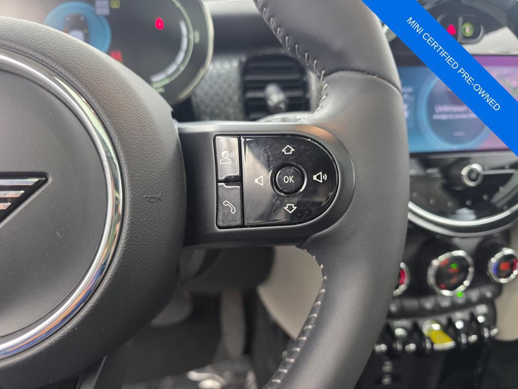 Used 2024 MINI Cooper SE FWD image 18
