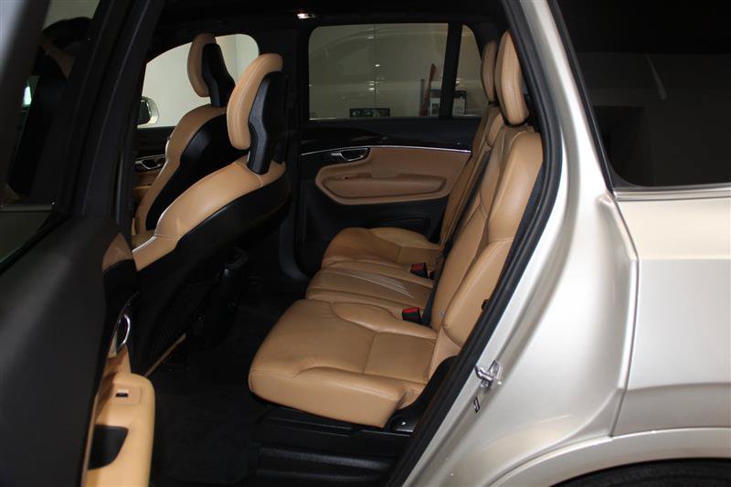 Used 2017 Volvo XC90 T5 Momentum AWD/4WD image 25