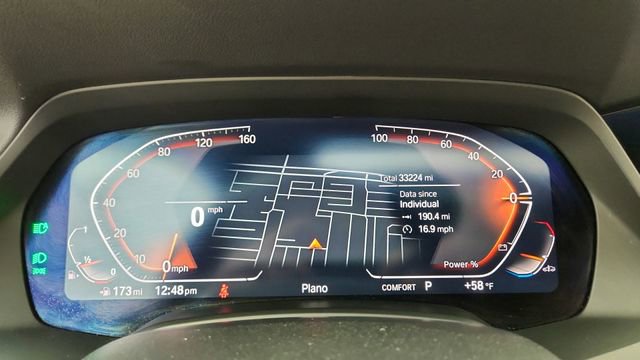 Used 2022 BMW X6 xDrive40i w/ Executive Package image 38