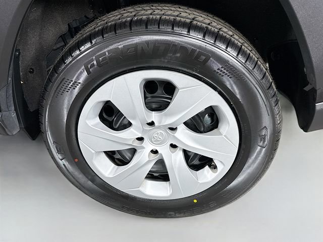Certified 2025 Toyota RAV4 LE image 29