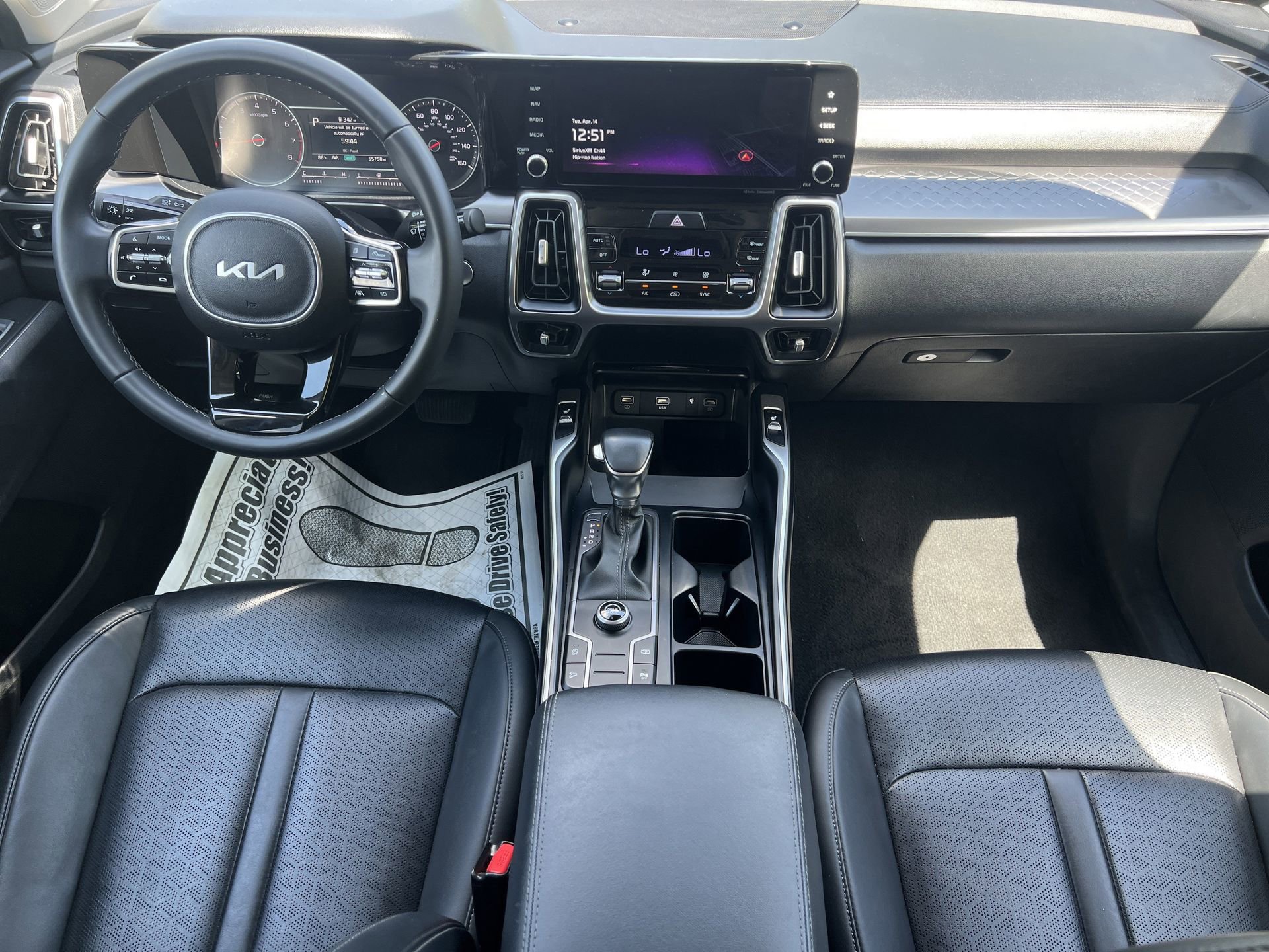 Used 2023 Kia Sorento S w/ Panoramic Sunroof Package FWD image 2