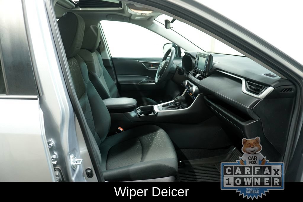 Used 2021 Toyota RAV4 XLE w/ Convenience Package AWD/4WD image 15