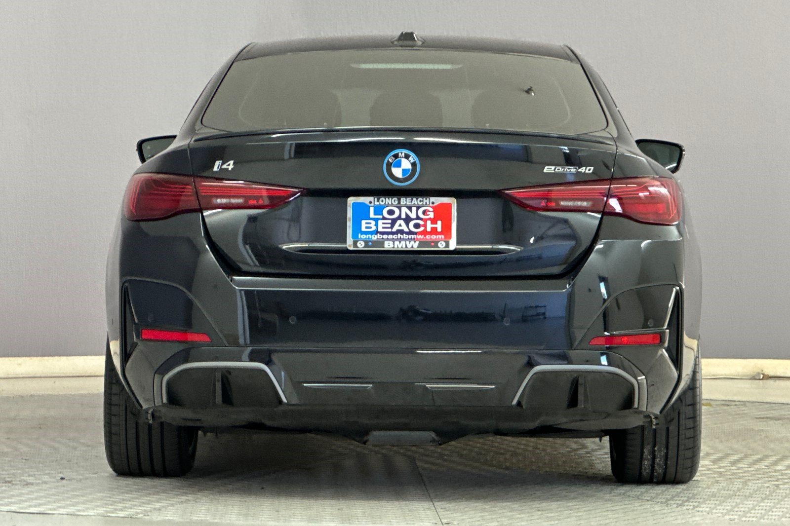Certified 2025 BMW i4 eDrive40 w/ M Sport Package RWD image 9