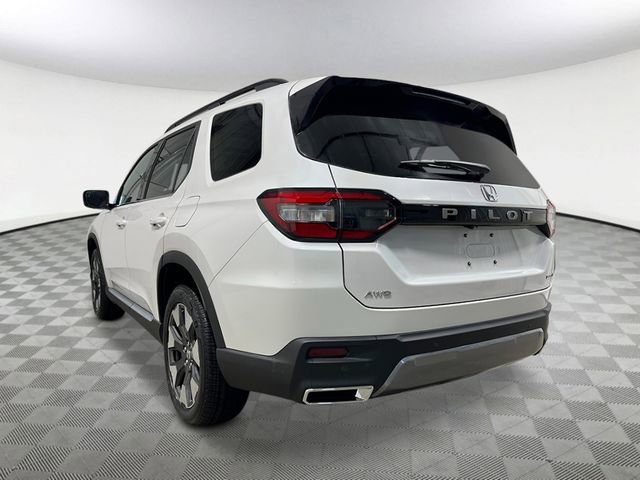 New 2026 Honda Pilot Touring image 3