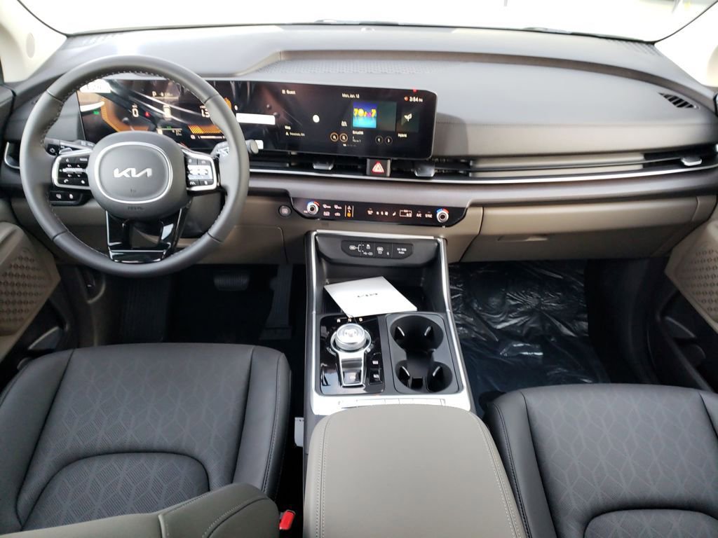 New 2026 Kia Carnival EX FWD image 11