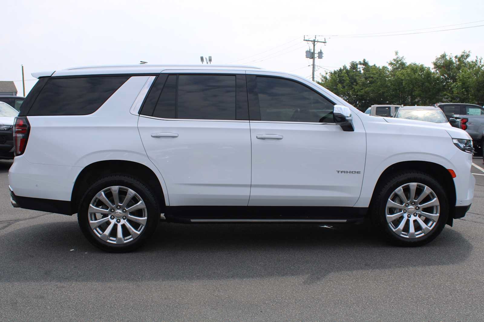 Certified 2023 Chevrolet Tahoe Premier w/ Advanced Technology Package AWD/4WD image 8