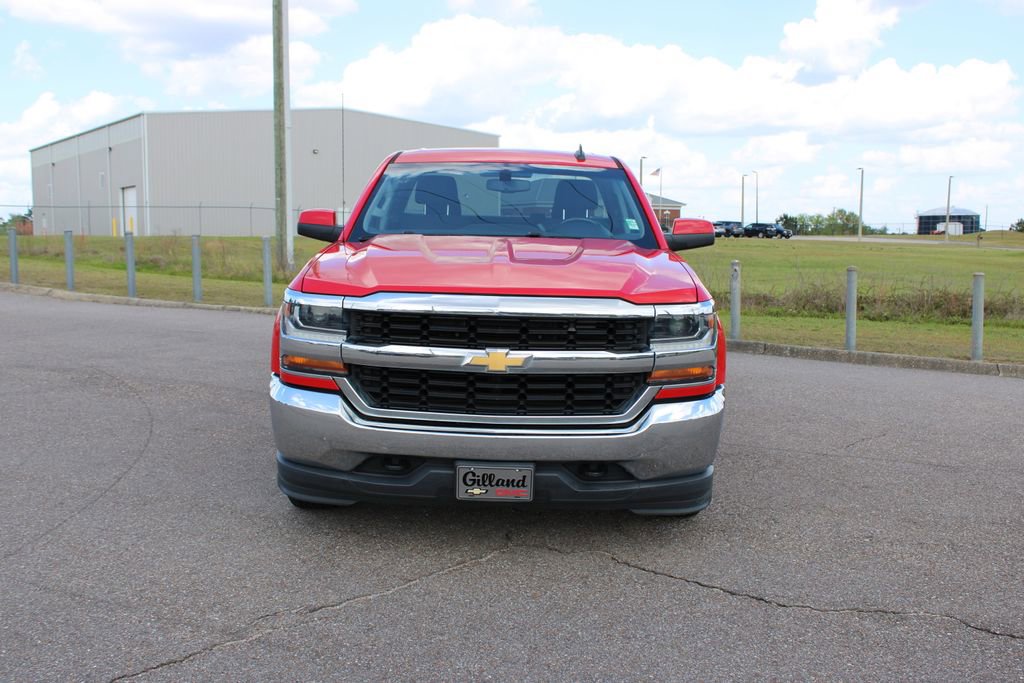 Used 2019 Chevrolet Silverado 1500 LT AWD/4WD image 4