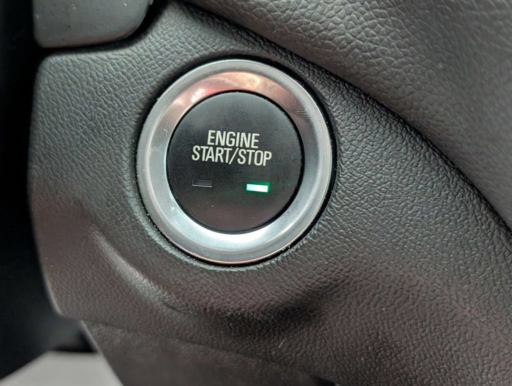 Used 2023 Chevrolet Equinox LT w/ LPO, Floor Liner Package AWD/4WD image 25