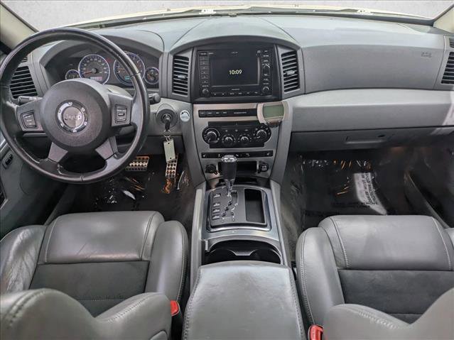 Used 2007 Jeep Grand Cherokee SRT8 w/ SRT Option Group I AWD/4WD image 17
