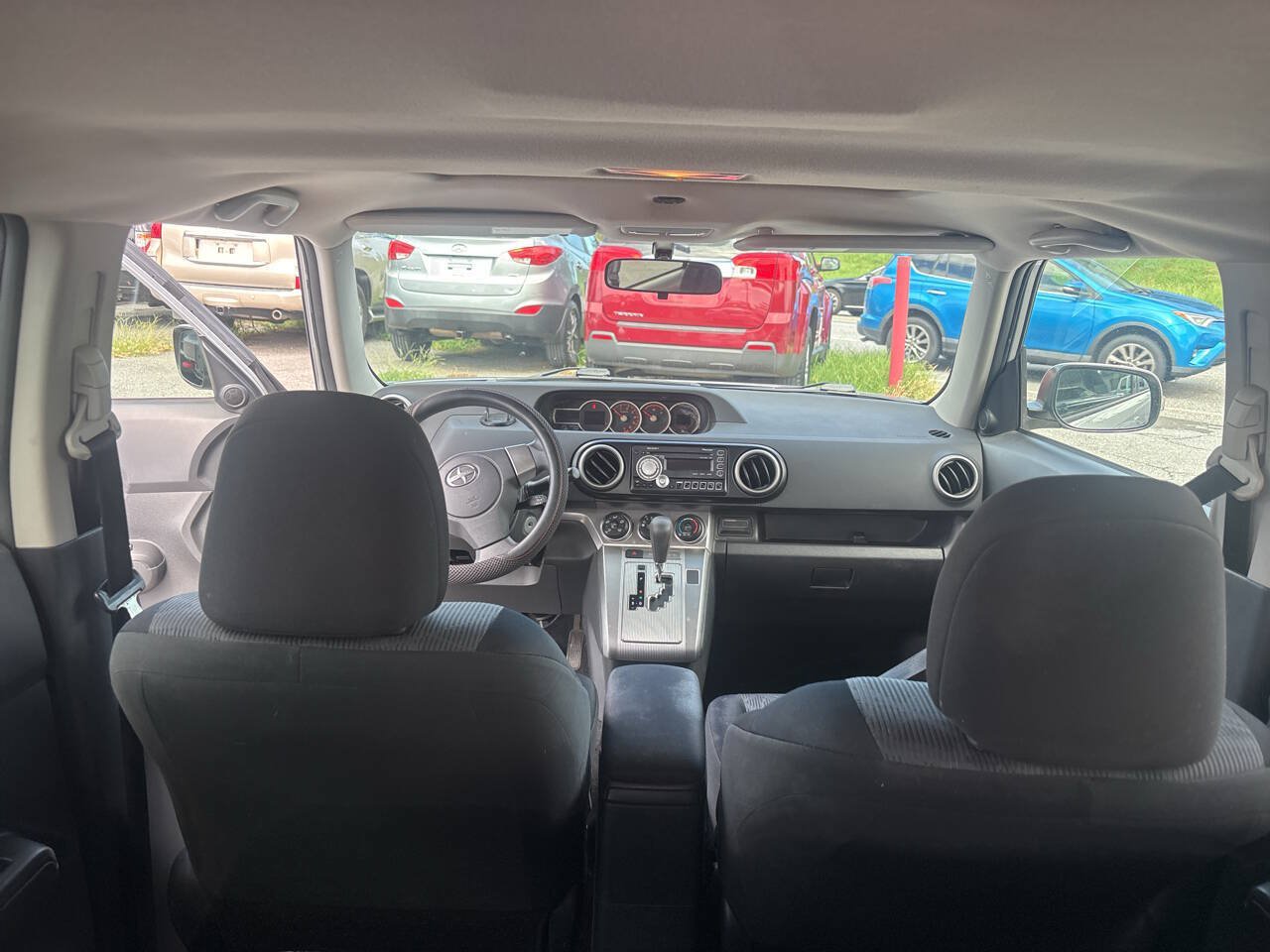 Used 2011 Scion xB FWD image 23