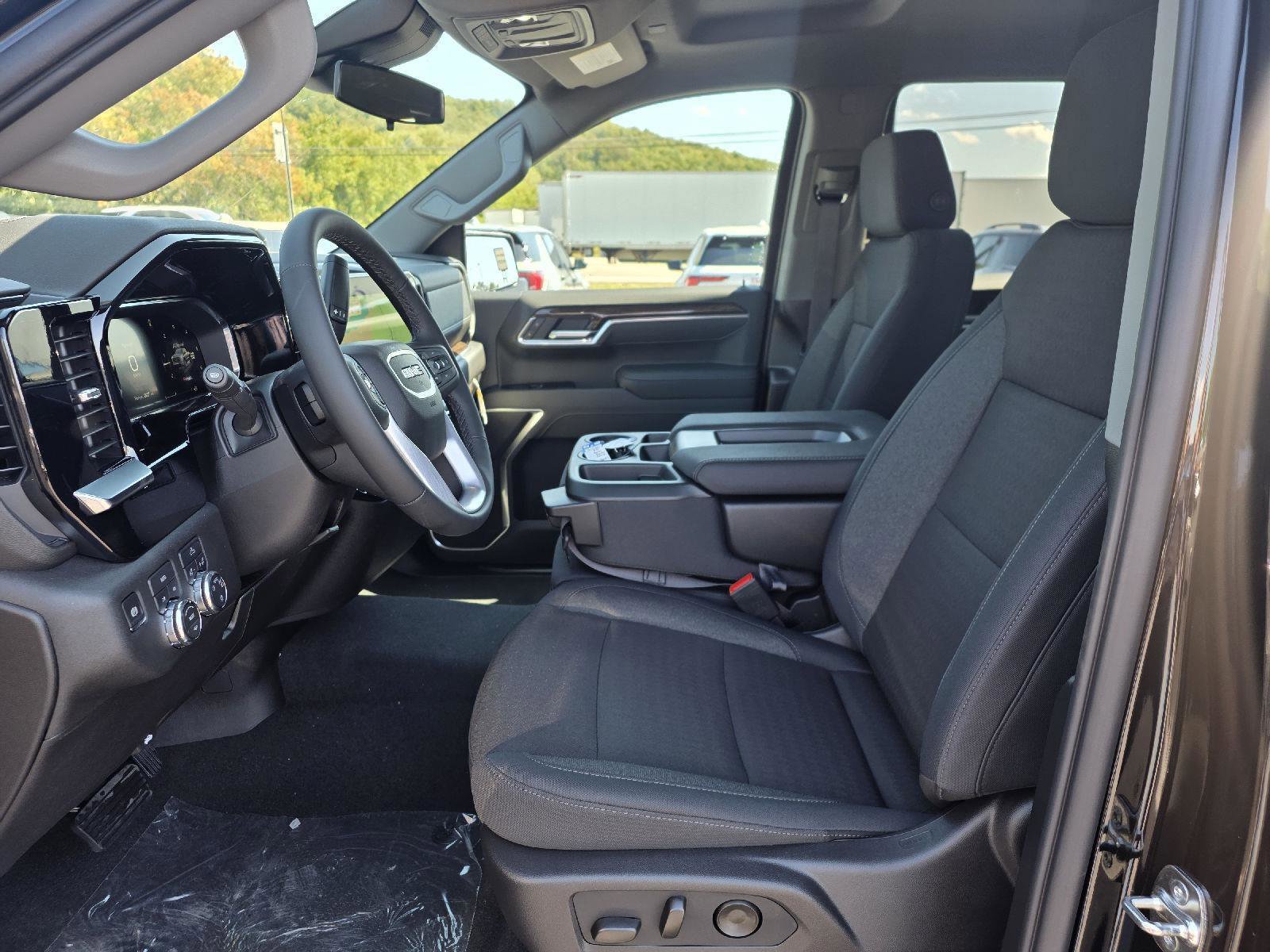 New 2026 GMC Sierra 1500 SLE image 12