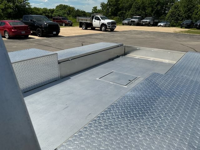New 2026 RAM 5500 4x4 Crew Cab w/ Laramie Trim Package image 21