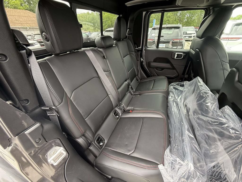 New 2026 Jeep Gladiator Rubicon AWD/4WD image 10