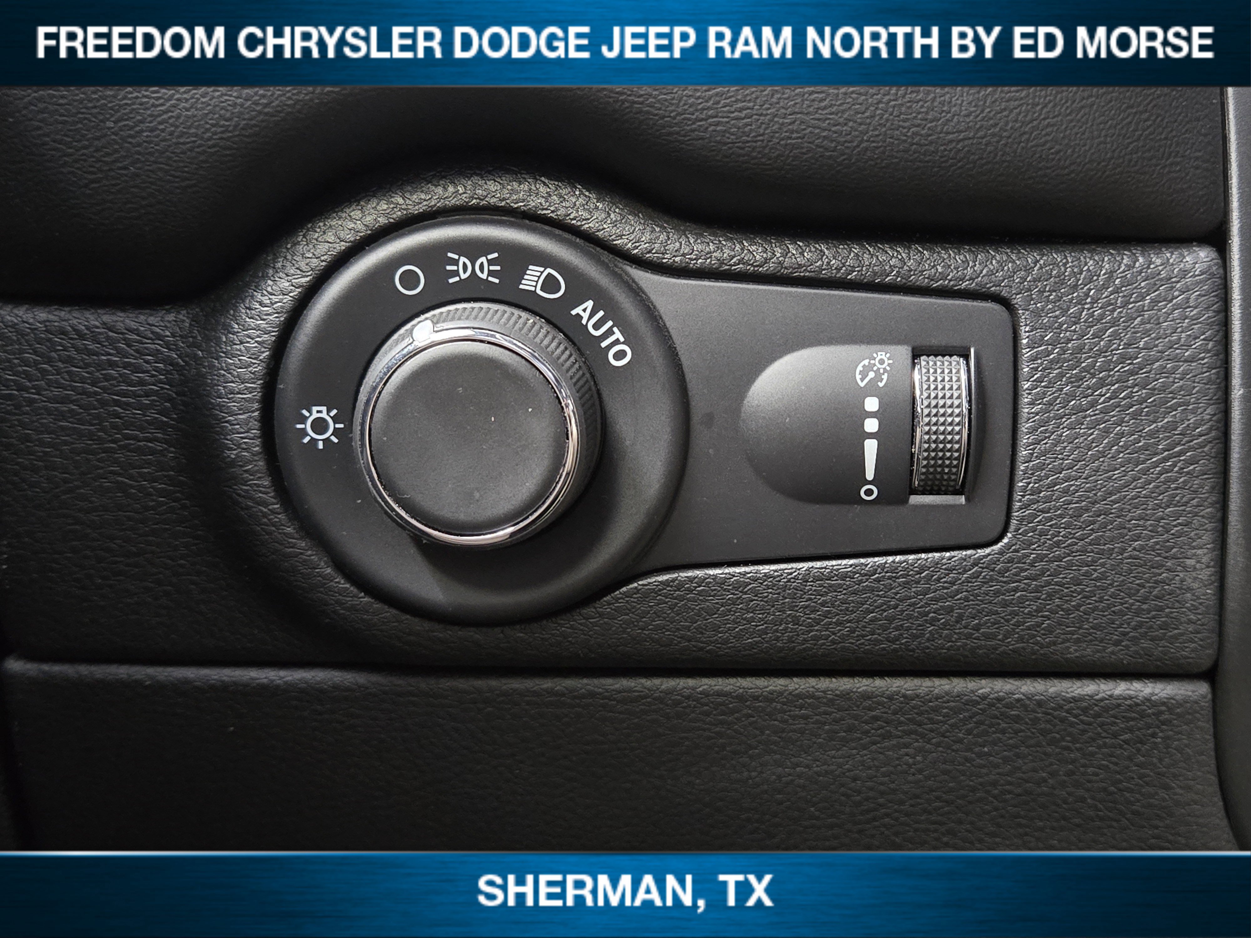 Used 2025 Dodge Durango GT image 16