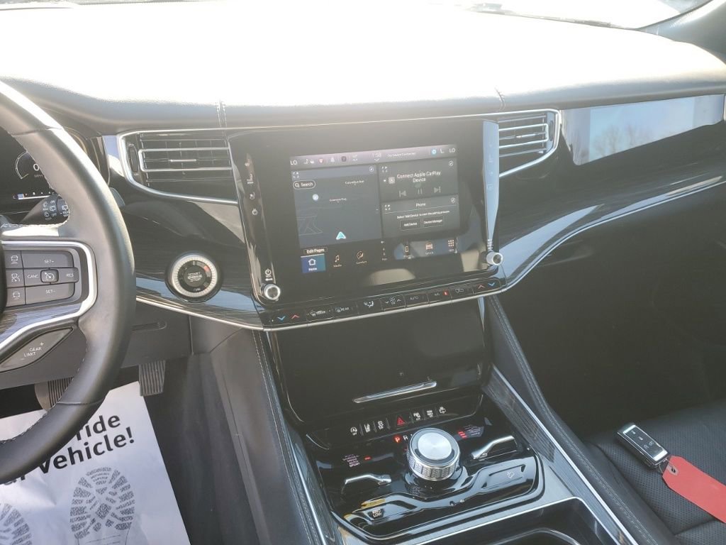 Used 2022 Jeep Wagoneer Series III w/ Premium Group I image 20