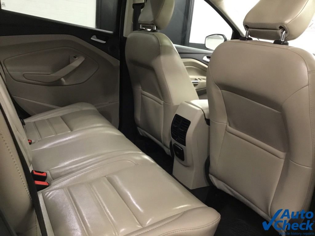 Used 2019 Ford Escape Titanium image 34