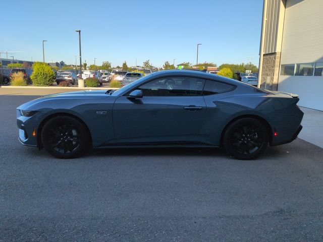 Used 2025 Ford Mustang GT RWD image 6