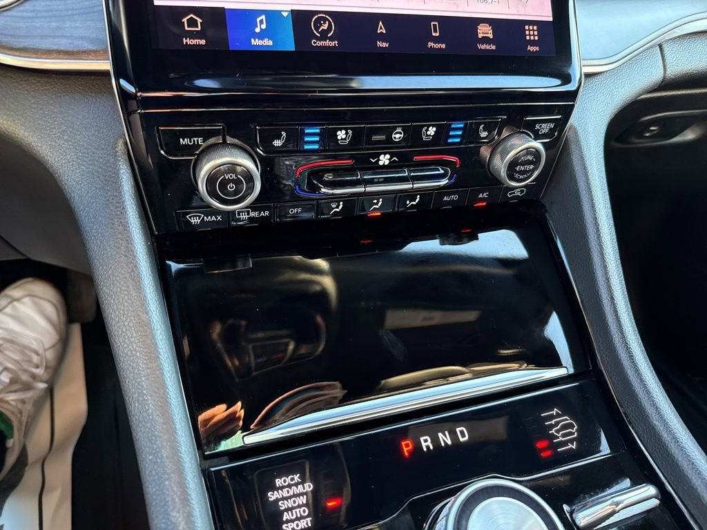 Used 2022 Jeep Grand Cherokee L Overland image 24