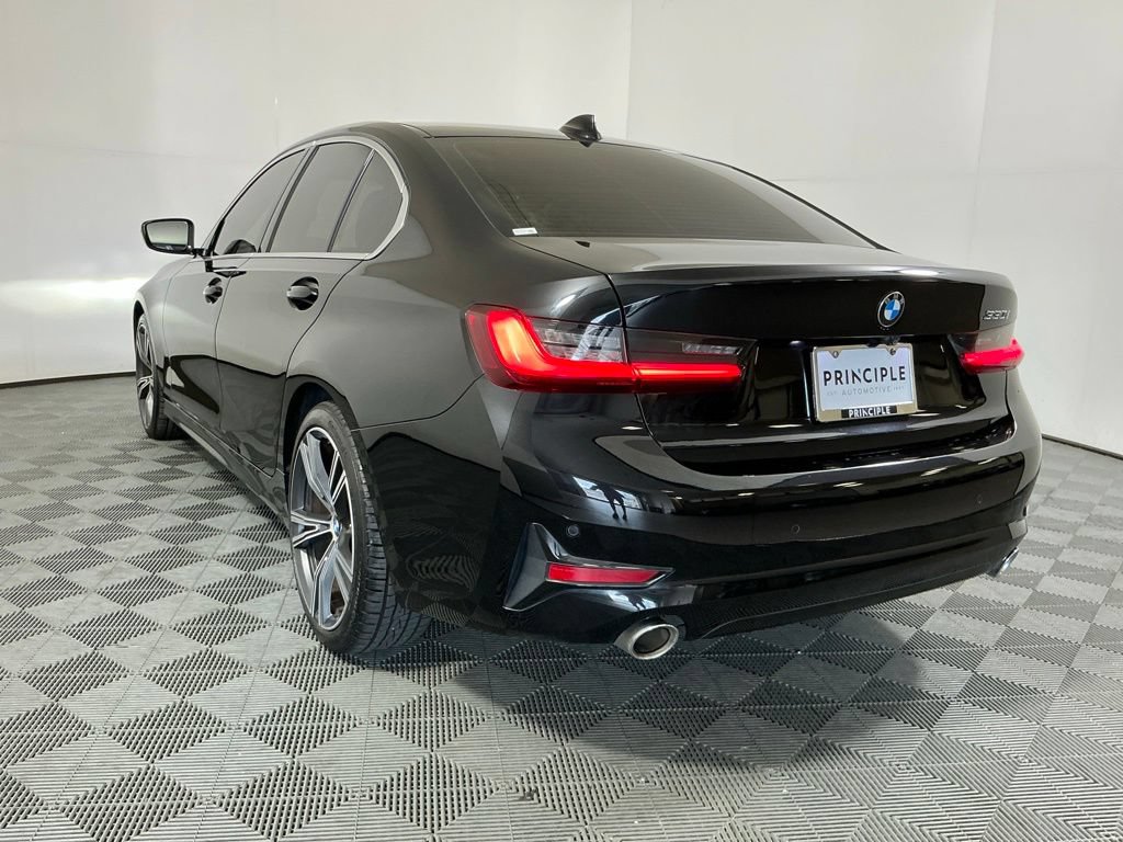 Used 2022 BMW 330i Sedan w/ Convenience Package RWD image 7