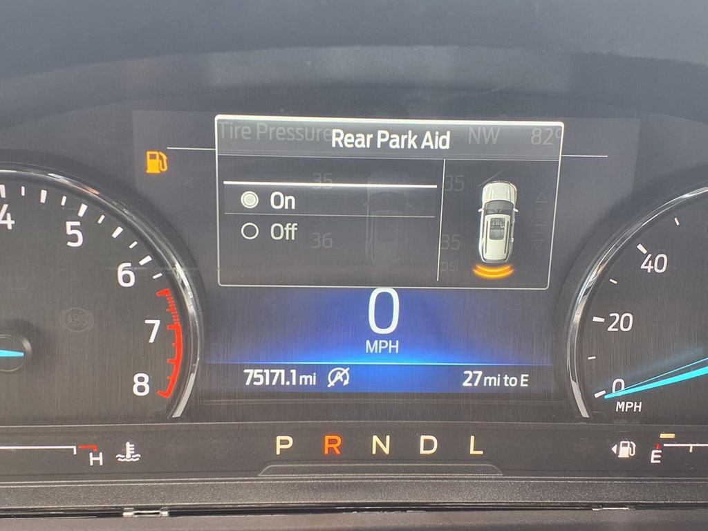 Used 2021 Ford Explorer XLT RWD image 14