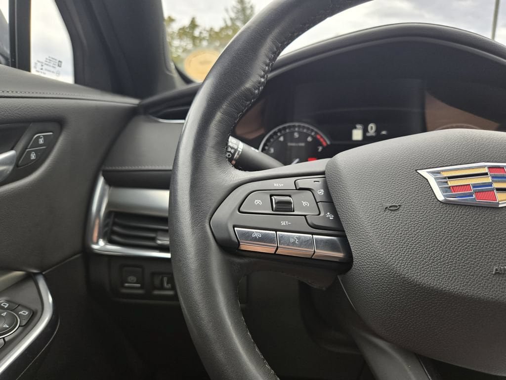 Certified 2023 Cadillac XT4 Premium Luxury AWD/4WD image 16