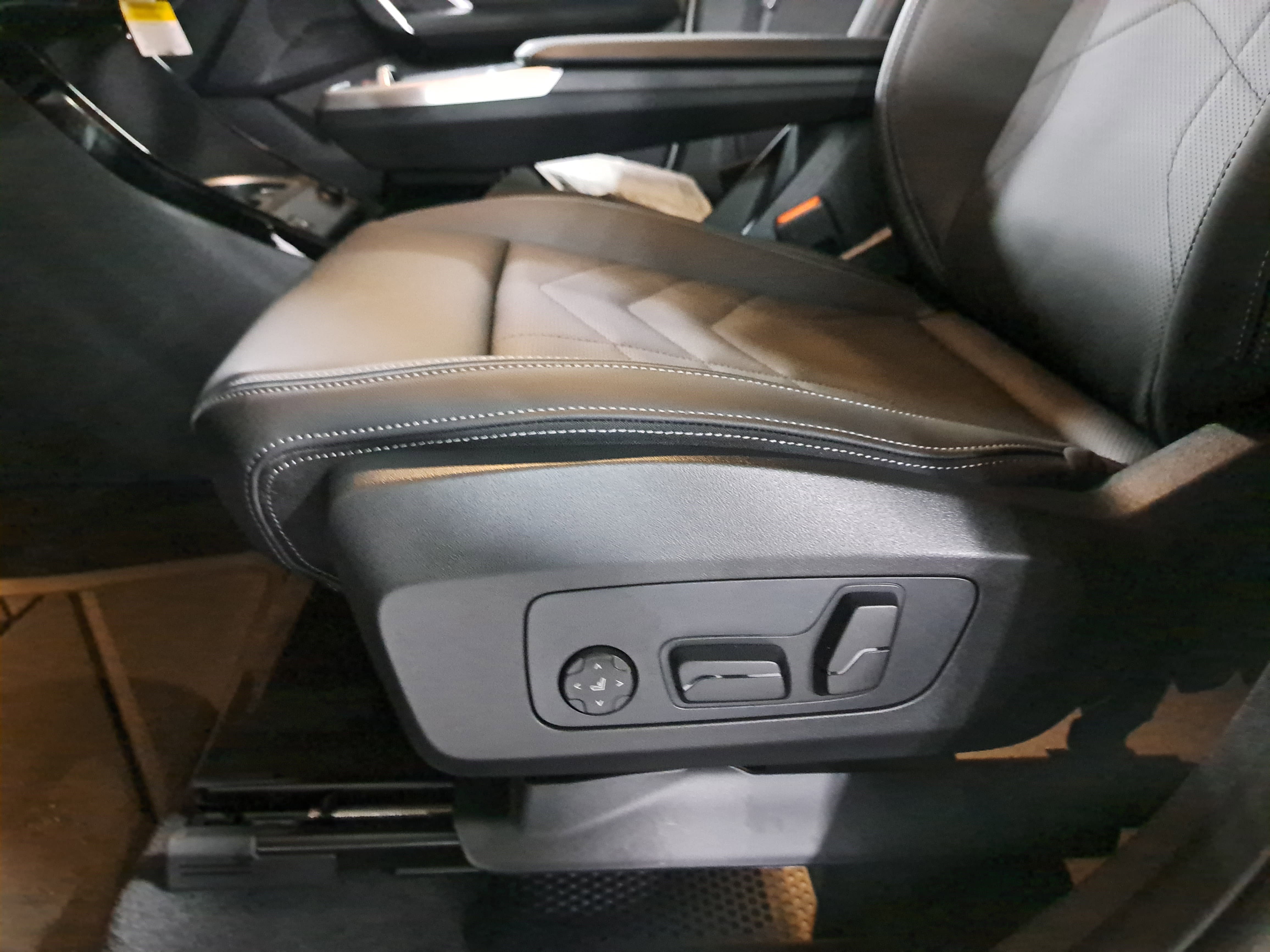 New 2026 BMW X1 xDrive28i w/ Technology Package image 30