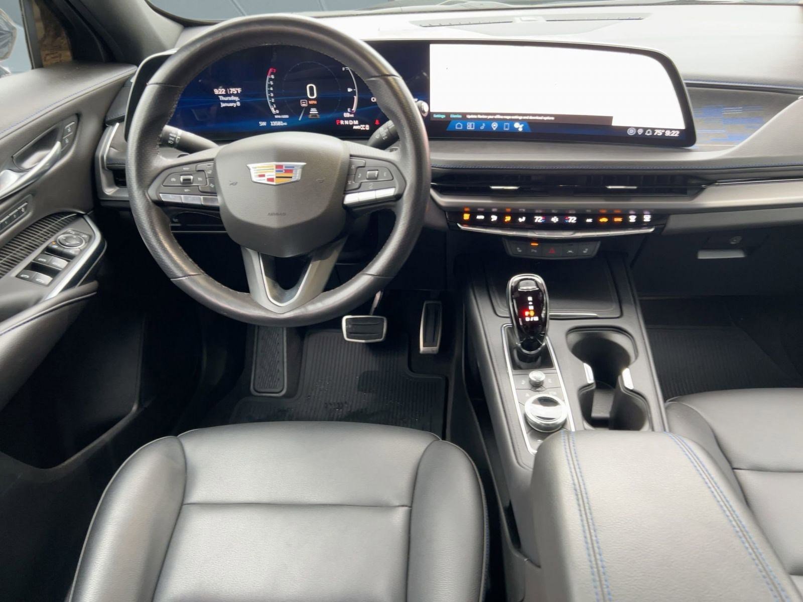 Used 2024 Cadillac XT4 Sport w/ Cold Weather Package image 27