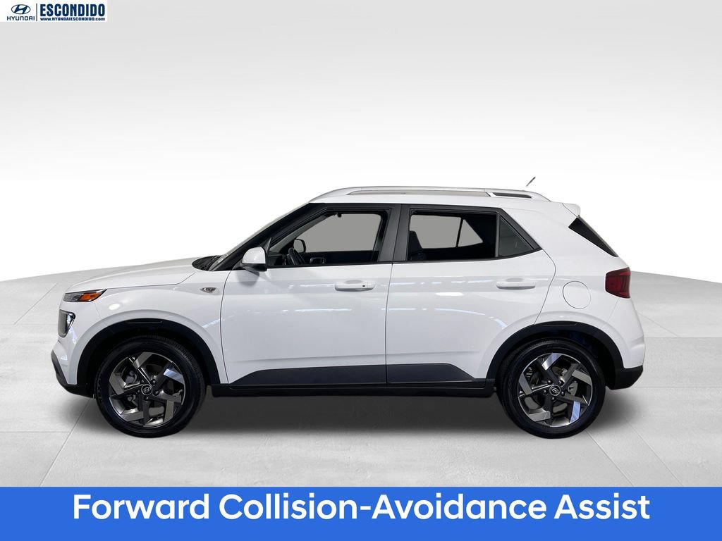 Certified 2025 Hyundai Venue SEL FWD image 2