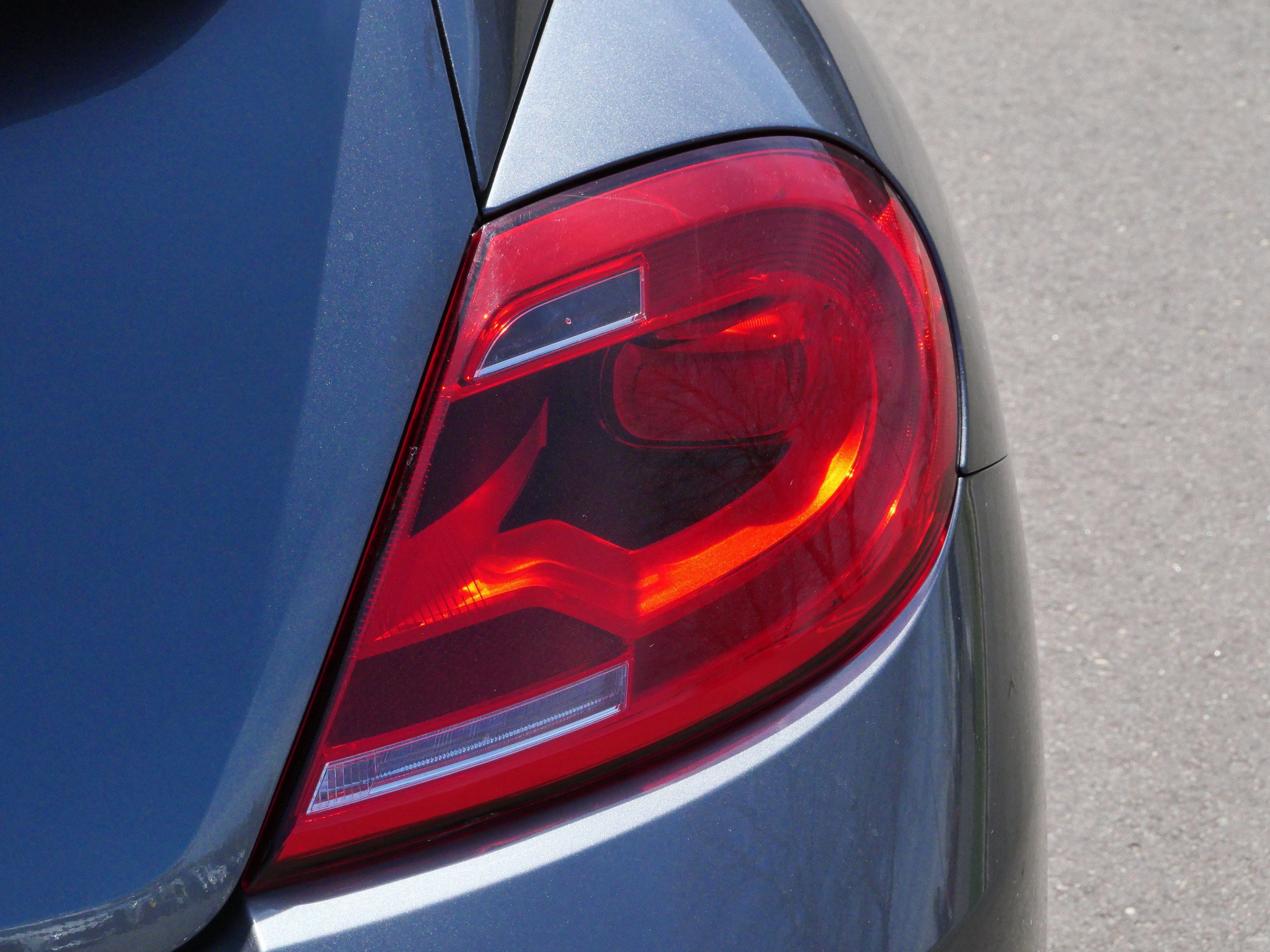 Used 2013 Volkswagen Beetle 2.5 FWD image 17