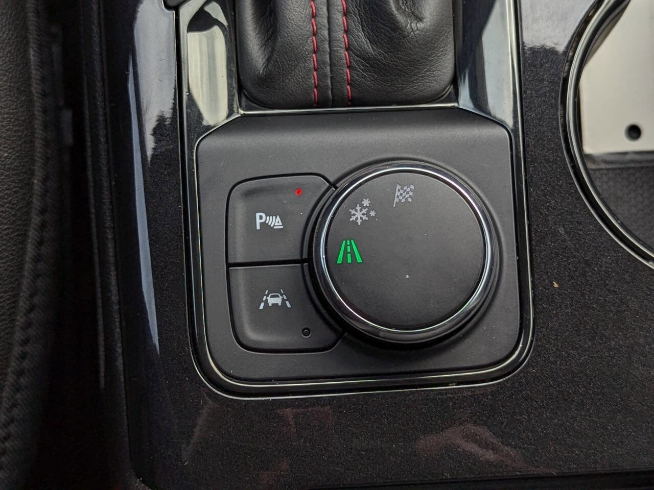 Used 2022 Chevrolet Blazer RS FWD image 23