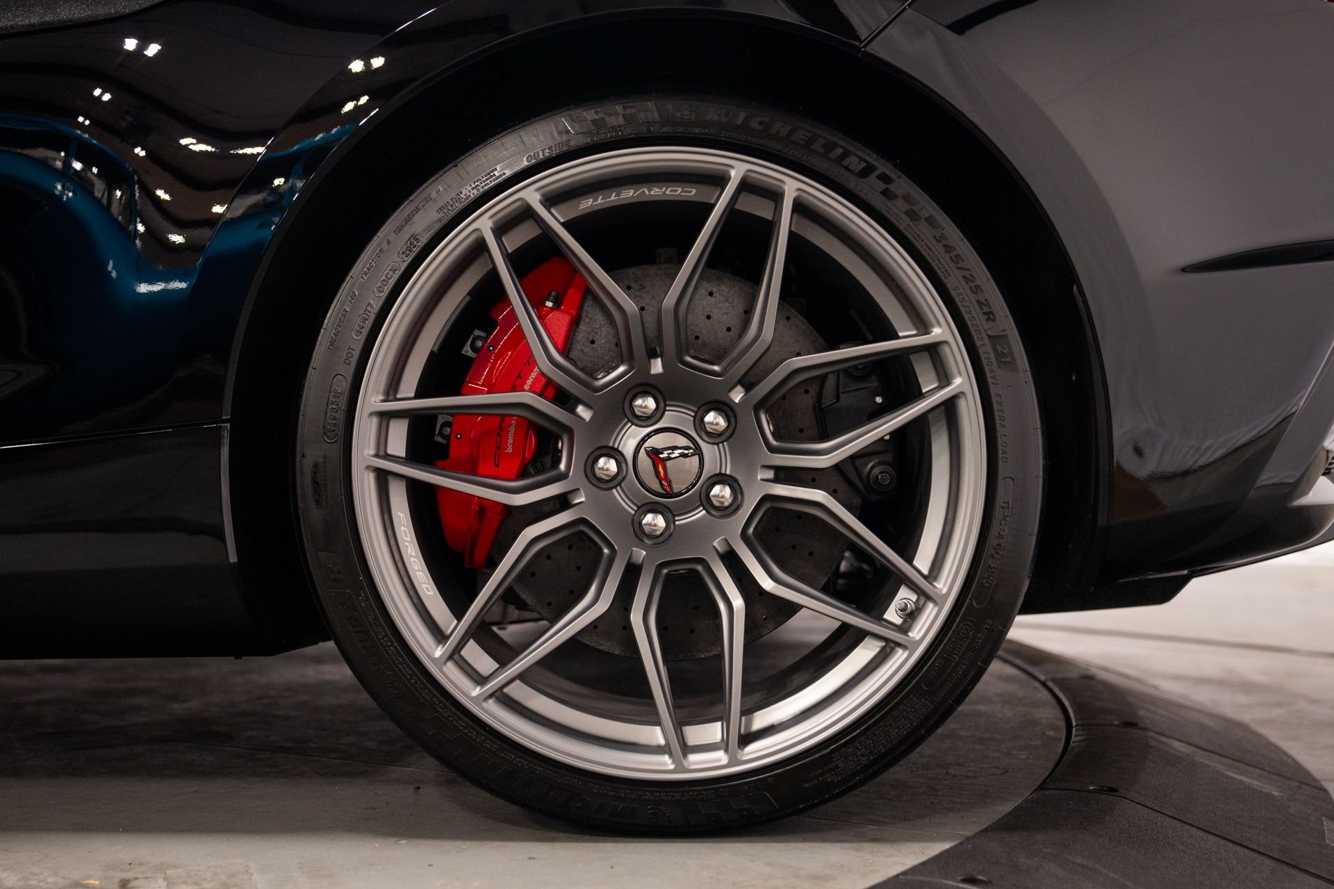 Used 2023 Chevrolet Corvette Z06 w/ Z07 Performance Package RWD image 8