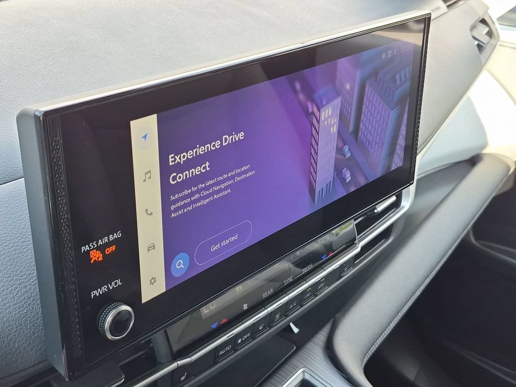 Used 2026 Toyota Sienna XLE FWD image 6