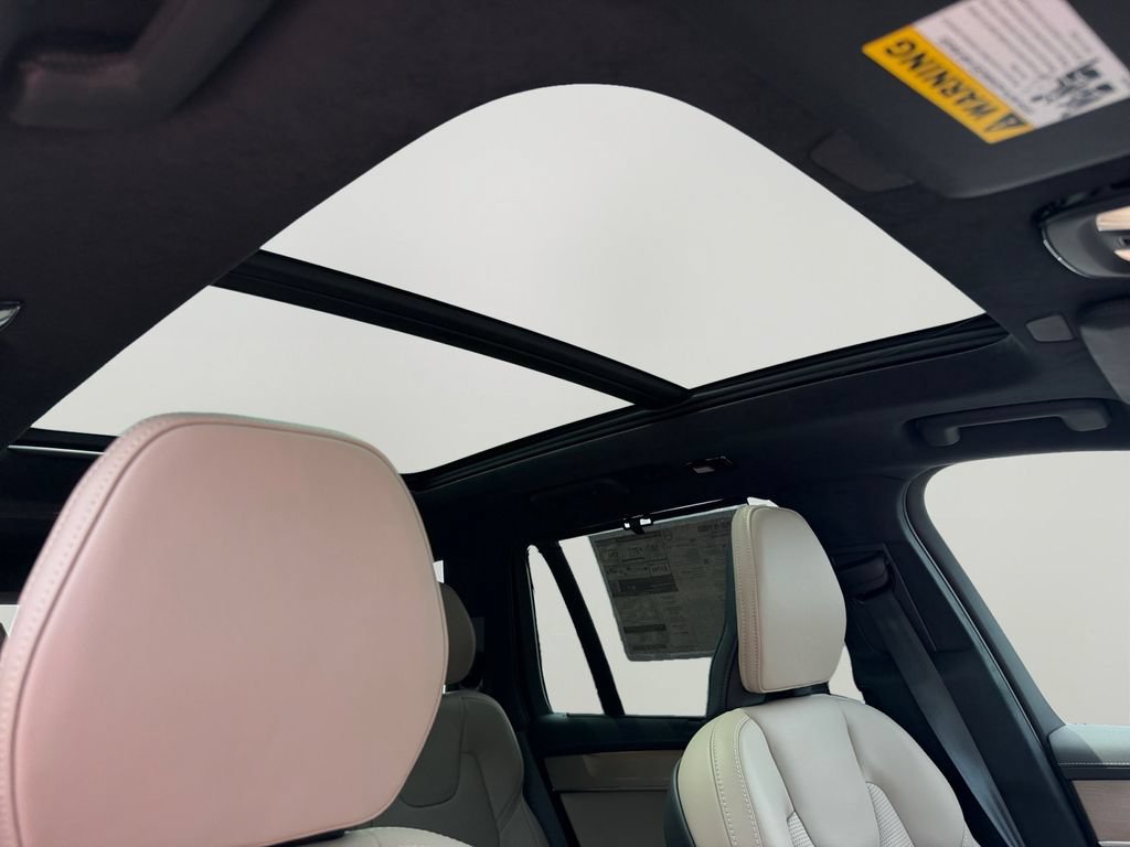 New 2026 Volvo XC90 T8 Ultra w/ Lounge Package AWD/4WD image 5