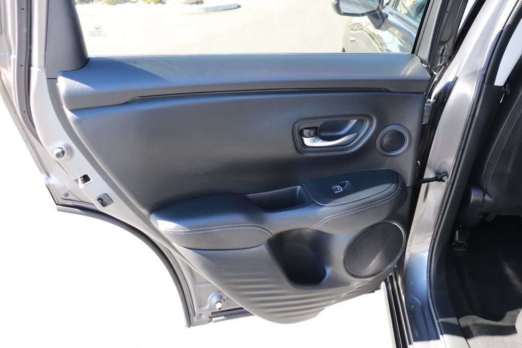 Used 2024 Honda HR-V EX-L image 12