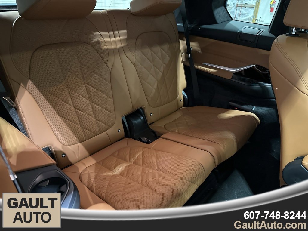 New 2026 BMW X7 xDrive40i w/ M Sport Package image 22