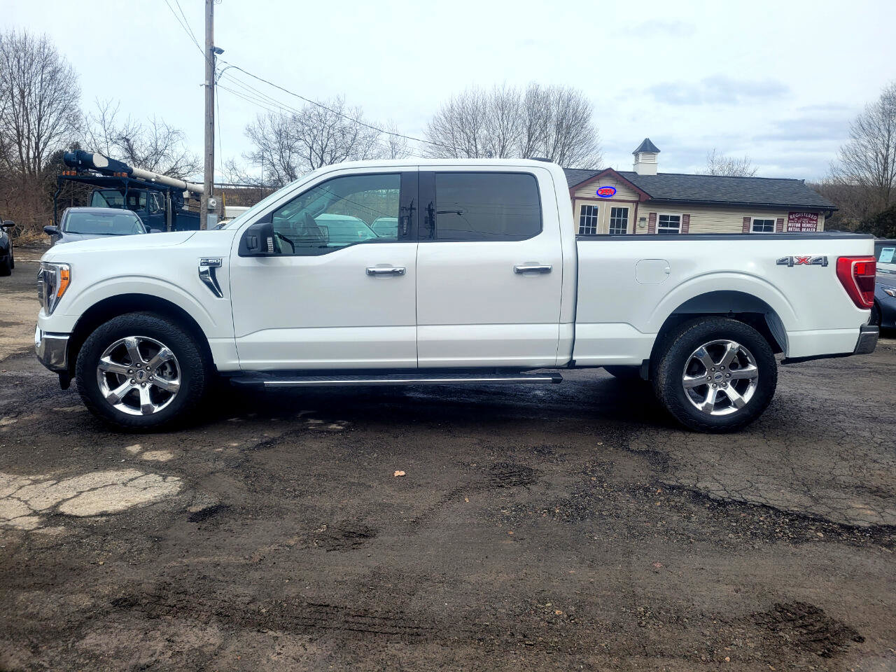 Used 2021 Ford F150 XLT w/ Equipment Group 302A High image 5