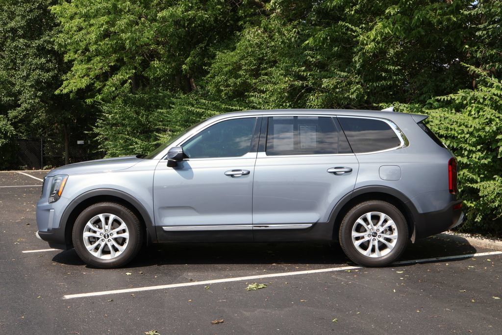 Used 2020 Kia Telluride LX AWD/4WD image 4