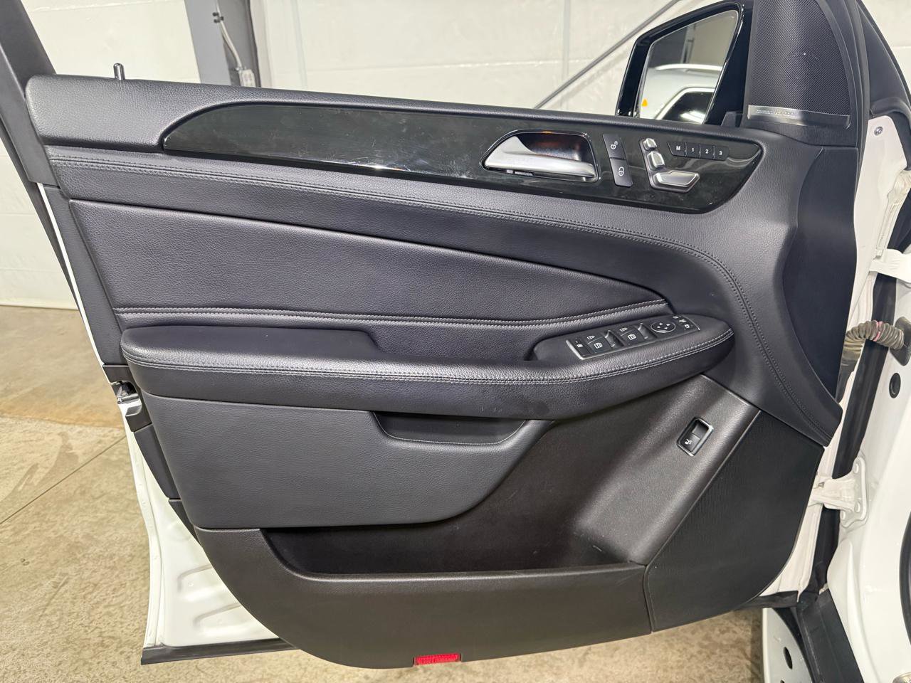 Used 2018 Mercedes-Benz GLE 43 AMG 4MATIC w/ Parking Assist Package image 10