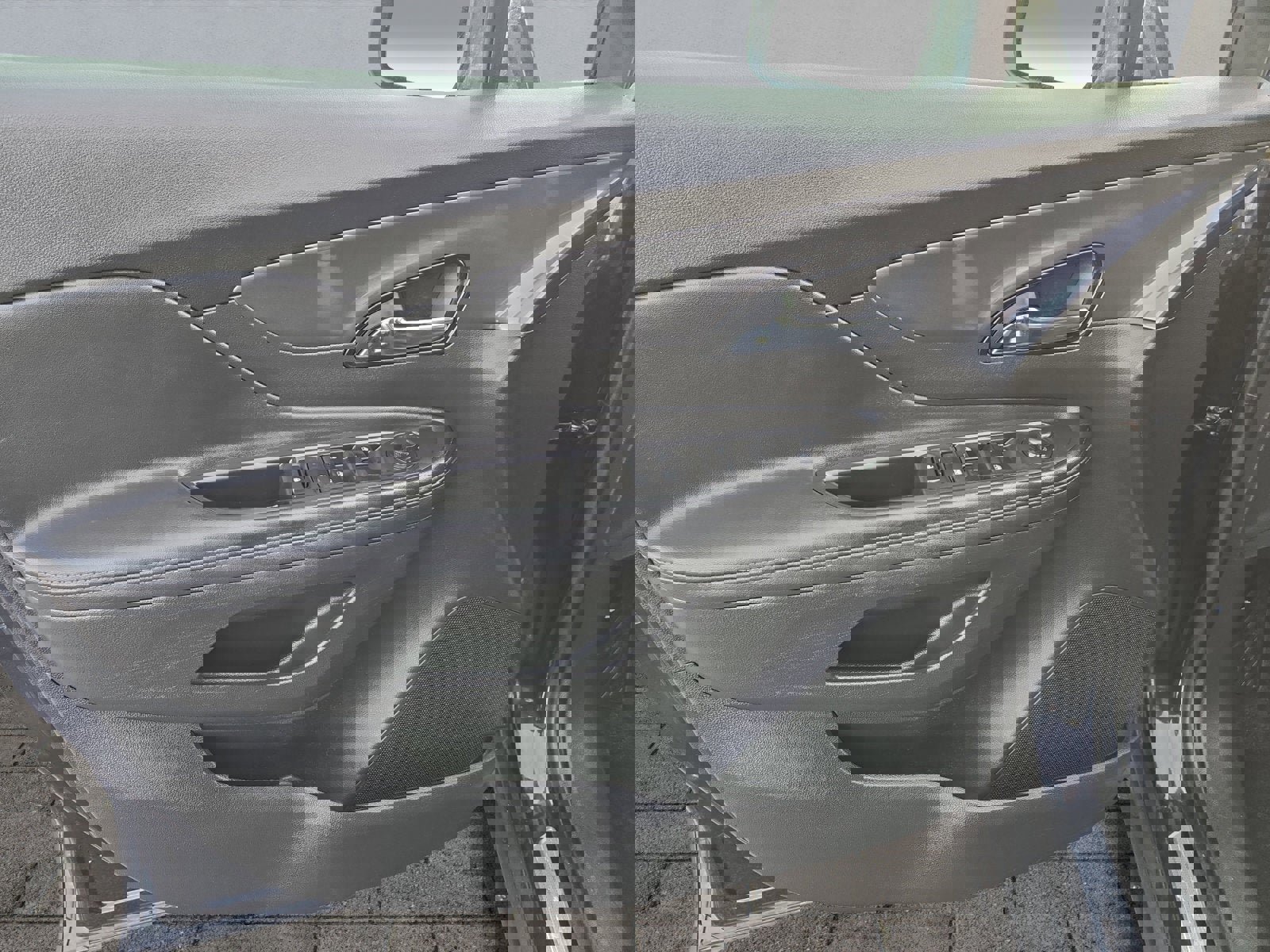 Used 2021 Buick Encore Preferred w/ Safety Package image 10