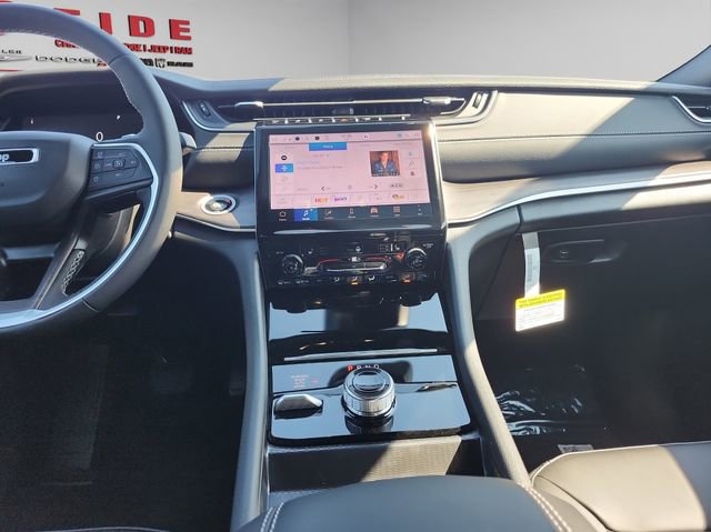 New 2025 Jeep Grand Cherokee Limited w/ Trailer Tow Package image 15