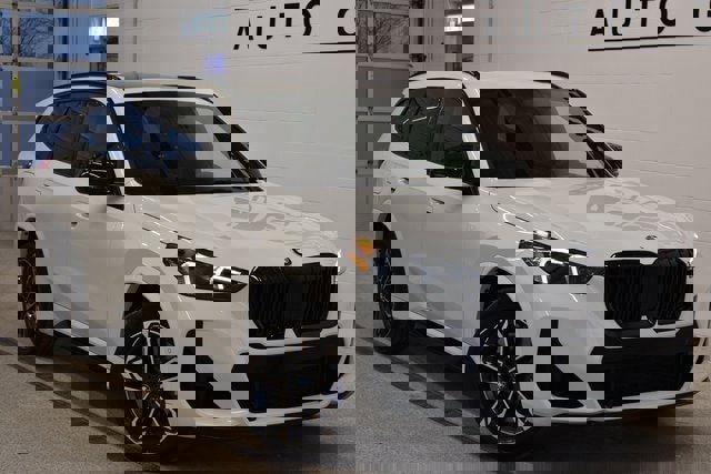 New 2026 BMW X1 M35i image 1
