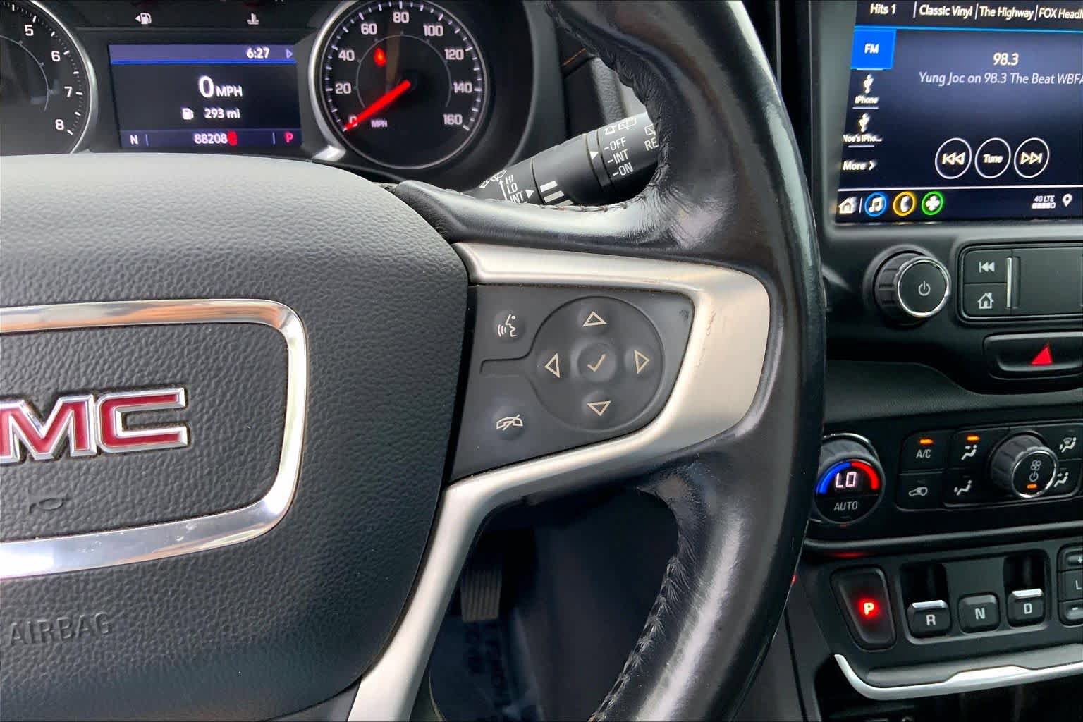 Used 2020 GMC Terrain SLT FWD image 24