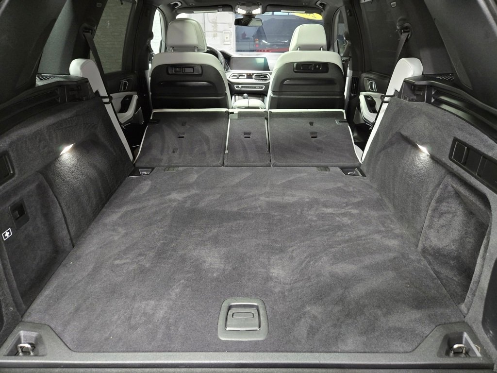 Used 2023 BMW X5 M50i w/ Executive Package image 51