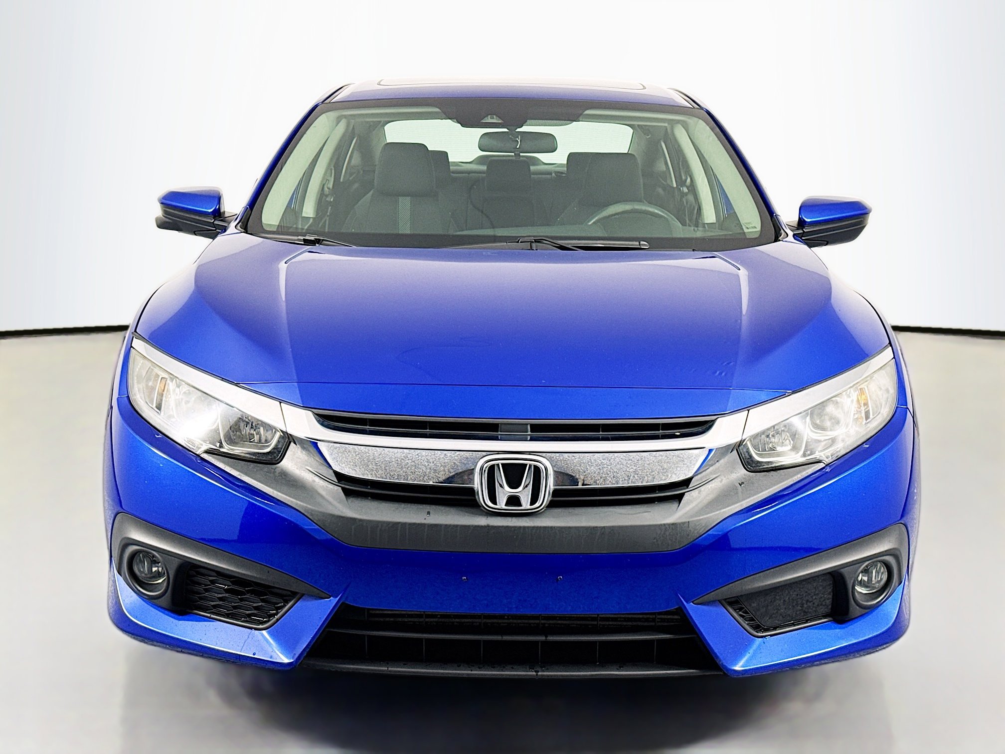Used 2016 Honda Civic EX-T image 2